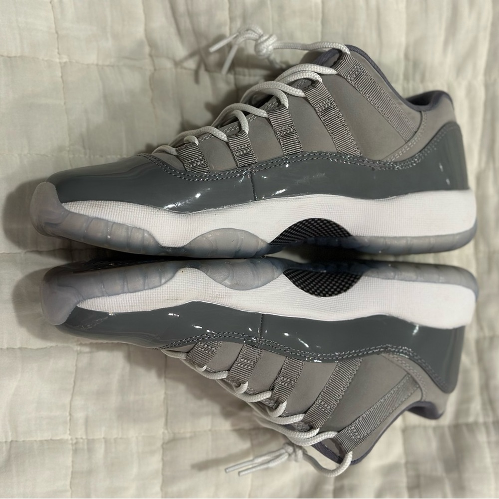 Retro youth Jordan “cool grey” 11s AUTHENTIC equivalent to woman’s 6.5